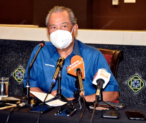 TAN SRI MUHYIDDIN YASSIN