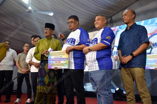 DATUK SERI AB RAUF YUSOH
