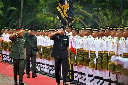 TUN MOHD ALI RUSTAM