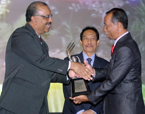 MK03_31102012_IASA_2011