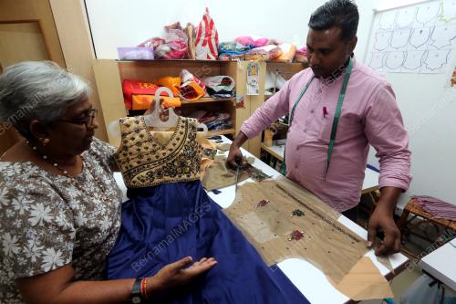 MK03_31102018_DEEPAVALI_BAJU