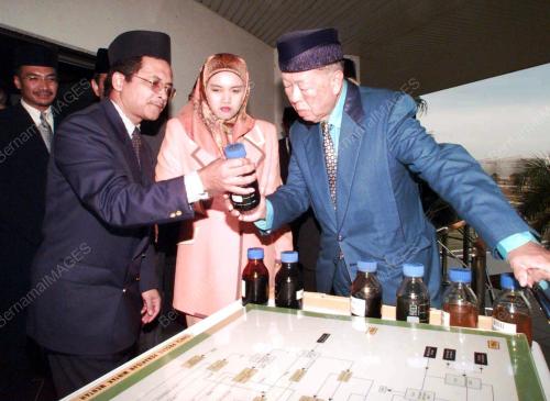 MK04-04_07_2000_PENAPISAN_11012016
