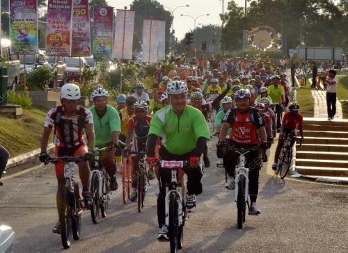 MK04_02012012_ALI_SAMPAI