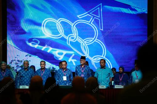 DATUK SERI DR ABDUL FATTAH ABDULLAH
