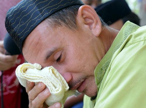 MK04_03112012_AYAH_SEDIH