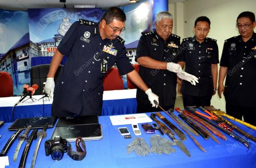 MK04_04052016_POLIS_SAMUN