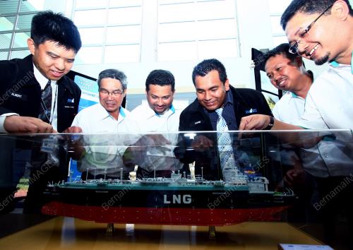 MK04_04062012_LNG_SG_UDANG