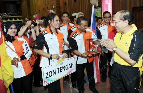 DATUK SERI DR RAIS YATIM