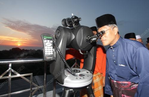MK04_05062016_ANAK_BULAN