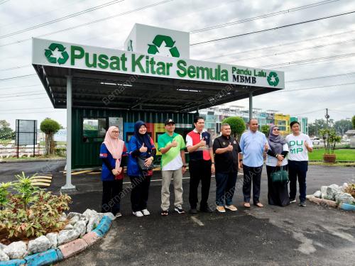 DATUK RAIS YASIN