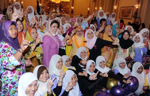 DATUK SERI SHARIZAT ABDUL JALIL