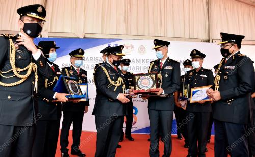DATUK ALEXANDER NANTA LINGGI