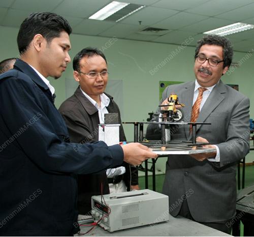 DATUK PROF MADYA DR. ABU BAKAR MOHAMAD DIAH