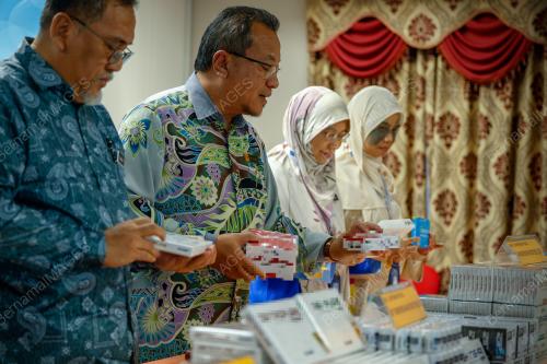 DATUK DR RUSDI ABD RAHMAN