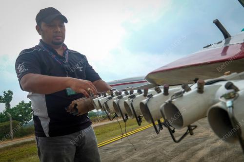 OPERASI PEMBENIHAN AWAN