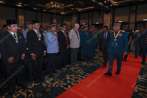 TUN MOHD ALI RUSTAM