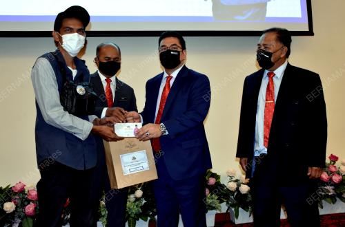 DATUK SERI SULAIMAN MD ALI