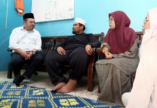 DATUK SERI SHAMSUL ISKANDAR MOHD AKIN