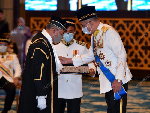 TUN MOHD ALI RUSTAM
