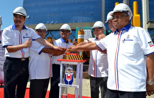 MK04_11012016_BANGUNAN_YM