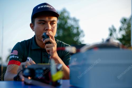 RADIO AMATUR