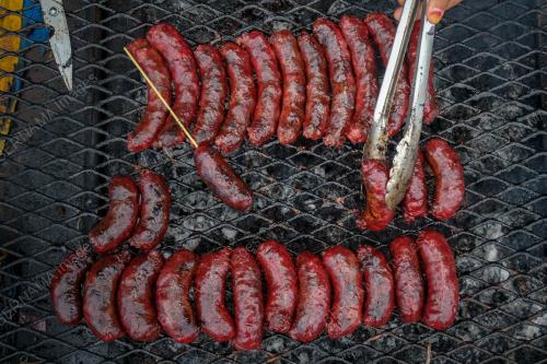 TONGMO BAKAR