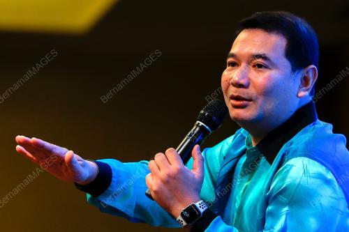 RAFIZI RAMLI