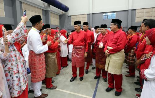 DATUK SERI MOHAMMAD HASSAN