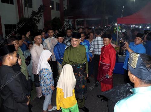 TUN MOHD ALI RUSTAM