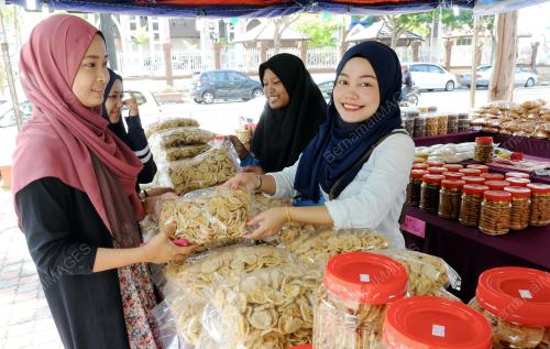 MK04_14062016_KUIH_RAYA