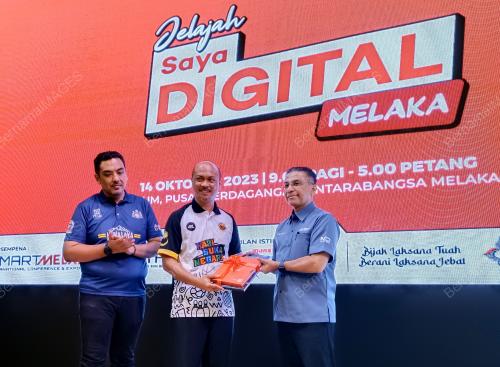 DATUK FAIRUL ROSLAN