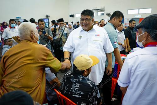 DATUK SERI AB RAUF YUSOH
