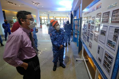 DR NORHAFIFI ISMAIL