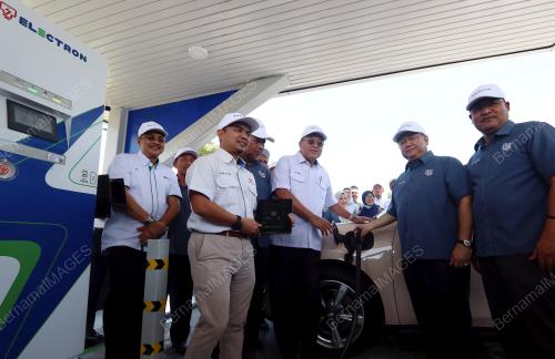 DATUK SERI ALEXANDER NANTA