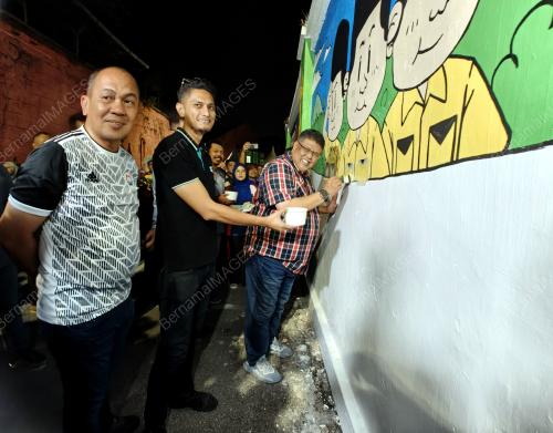 DATUK SERI AB RAUF YUSOH