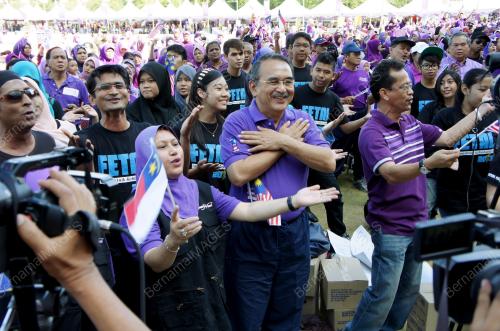 MK04_17032013_ALI_PURPLE