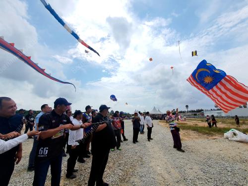 DATUK SERI AB RAUF YUSOH