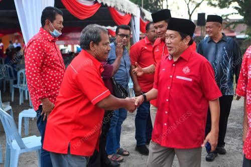 DATUK SERI AHMAD MASLAN