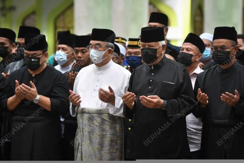 ALLAHYARHAMAH TOH PUAN ZURINA KASSIM