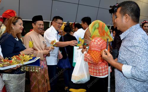 MK04_20042018_BN201804165407