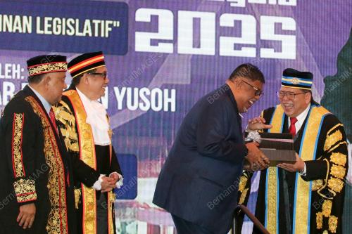 DATUK SERI RAUF YUSOH