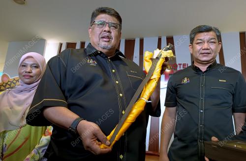 DATUK SERI AB RAUF YUSOH