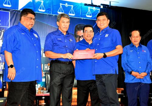 DATUK SERI MOHAMAD HASAN