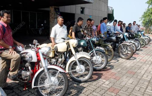 MOTOR KLASIK BRITISH