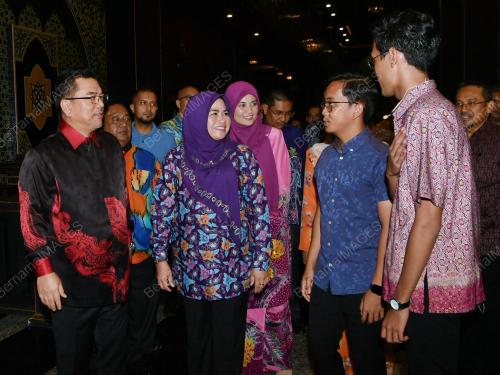 DATUK SERI DR NORAINI AHMAD