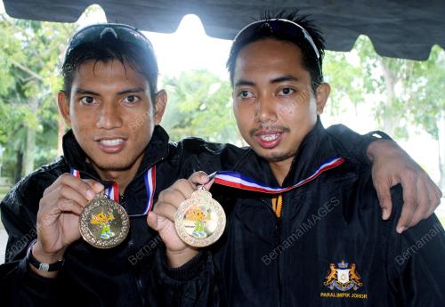 BERBASIKAL PARALIMPIAD KE-15