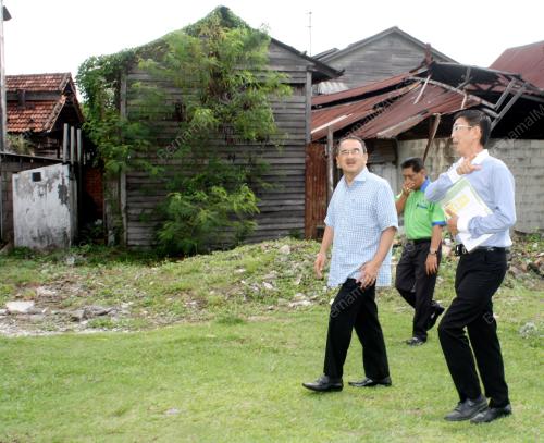 DATUK SERI MOHD ALI RUSTAM