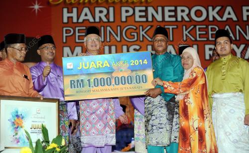 MK04_24082014_PM_JUARA