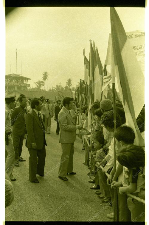 MAHATHIR