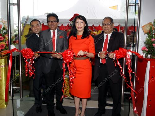 MK04_27022014_OPEN_AMBANK